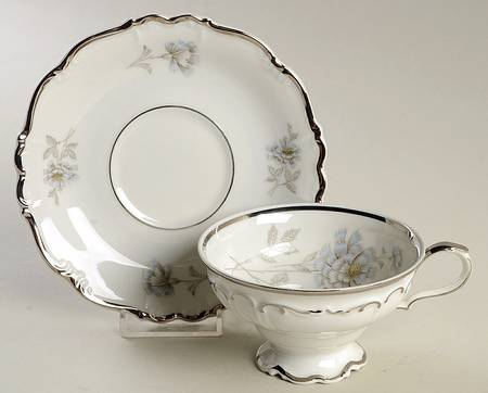 Riviera Footed Cup & Saucer Set