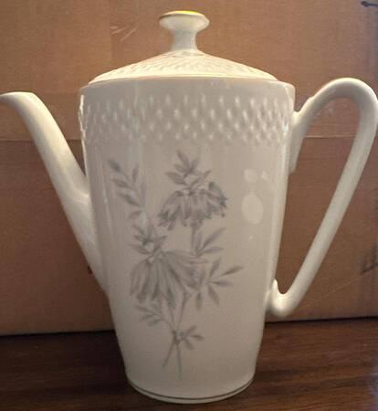 Silversummer Coffee Pot & Lid
