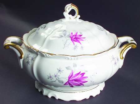 Stratford Round Covered Vegetable