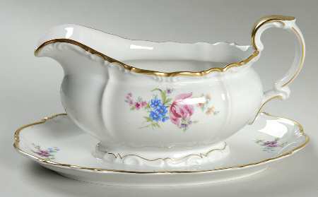 Susanne Gravy Boat with Attached Underplate