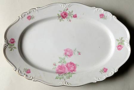 Three Roses 13" Oval Serving Platter