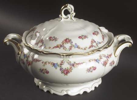 Victoria Round Covered Vegetable