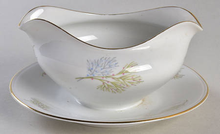 Wakefield Gravy Boat with Attached Underplate