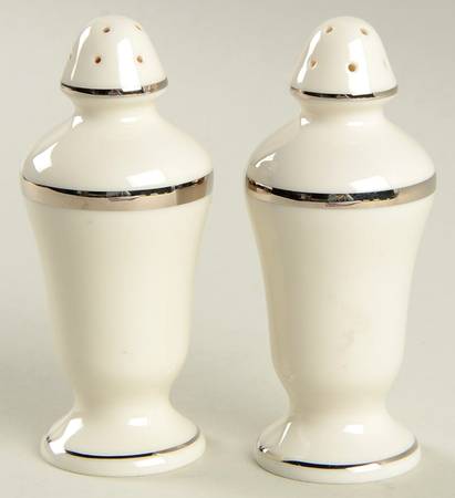 Midnight Lace Salt & Pepper Set