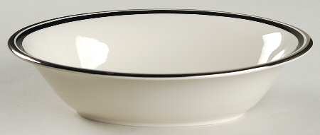 Solitaire 9" Oval Vegetable Bowl