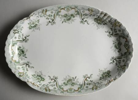 Keswick (Green, Gold Accent) 16" Oval Serving Platter