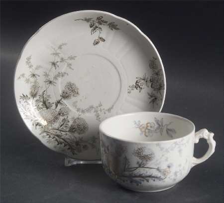 Thistle (Green Gray) Flat Cup & Saucer Set