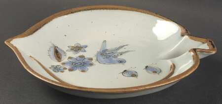 El Palomar Blue 11" Leaf Dish