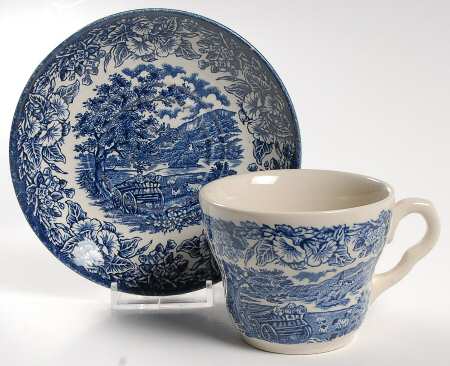 EIT5 Flat Cup & Saucer Set