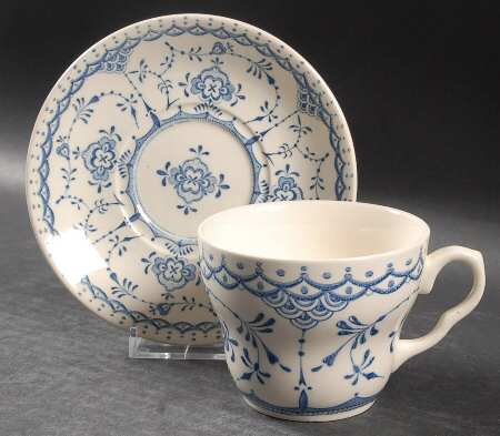 EIT7 Flat Cup & Saucer Set
