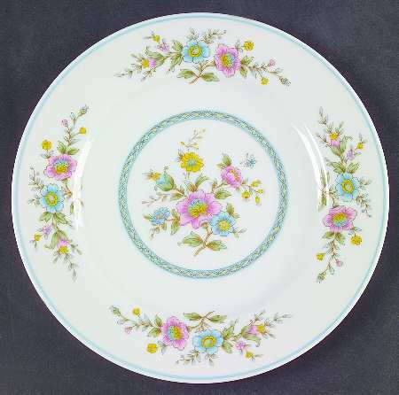 Lugano Salad Plate by Ekco