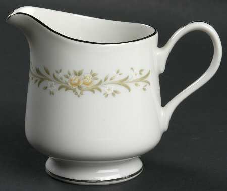 Milancia Creamer by Ekco