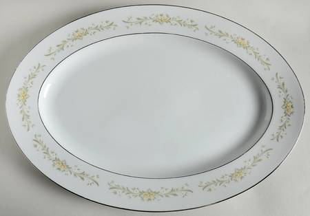Milancia 16" Oval Serving Platter by Ekco