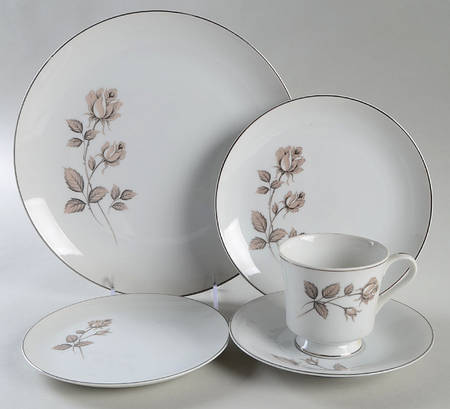 Misty 5 Piece Place Setting