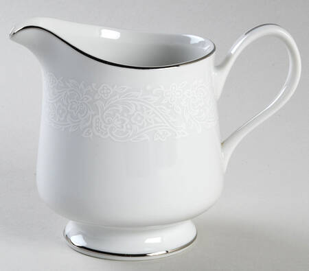 Monique Lace Creamer