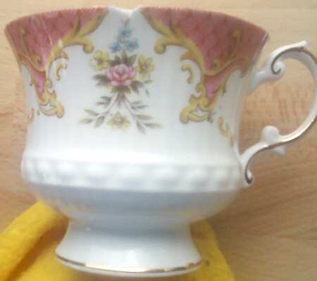 Chatsworth Footed Cup