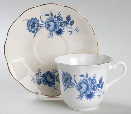 2692 Flat Cup & Saucer Set