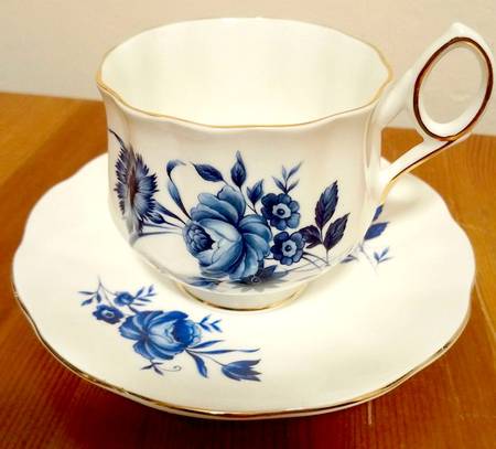 2692 Flat Cup & Saucer Set