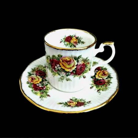 English Garden Flat Cup & Saucer Set