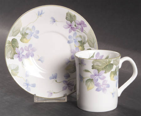 Harewood Flat Cup & Saucer Set