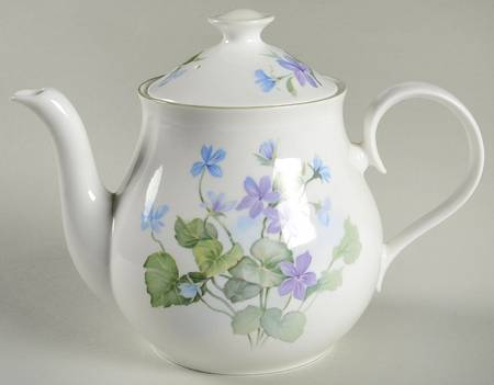 Harewood Teapot & Lid