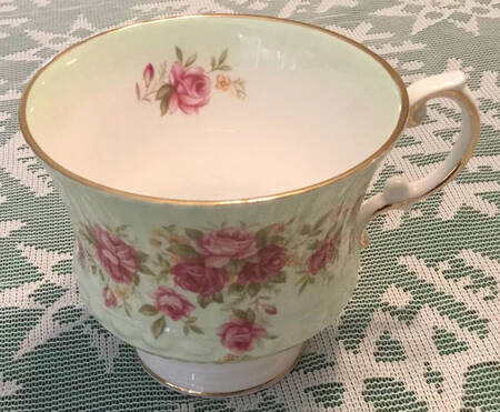Queens Rose Footed Cup