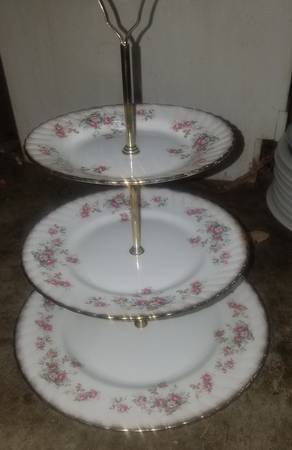 Rosamond 3-Tiered Serving Tray (DP, SP, BB)