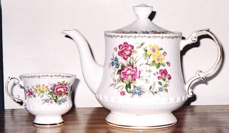 Tamarin Teapot & Lid