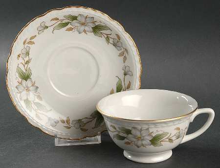 Dogwood Footed Cup & Saucer Set
