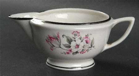 EMB1 Creamer