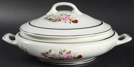 EMB10 (AMERICAN) Round Covered Vegetable