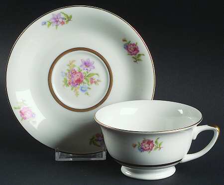 EMB11 Footed Cup & Saucer Set