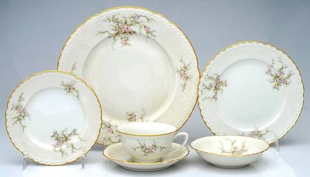 Sandra 48 Piece Estate Set