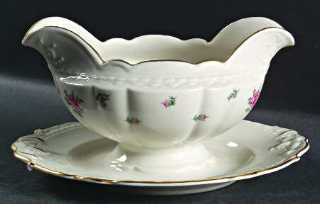 EMB41 (USA) Gravy Boat with Attached Underplate