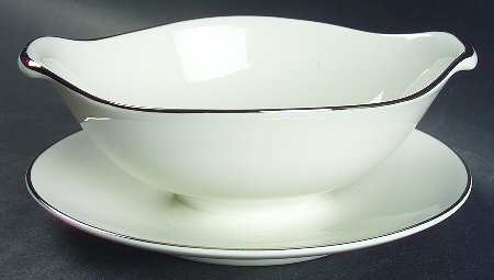 EMB44 (AMERICAN) Gravy Boat with Attached Underplate