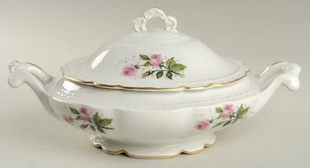 EMB7 Oval Covered Vegetable