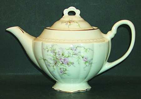 Sandra Teapot & Lid