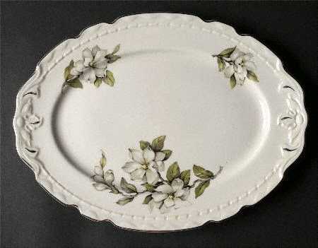 Silver Gardenia (Rim, Scalloped) 11" Oval Serving Platter