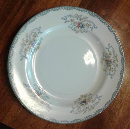 EMP3 Dinner Plate