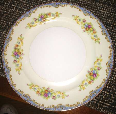 EMP33 Dinner Plate