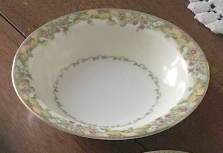 EMP4 Rim Fruit/Dessert (Sauce) Bowl