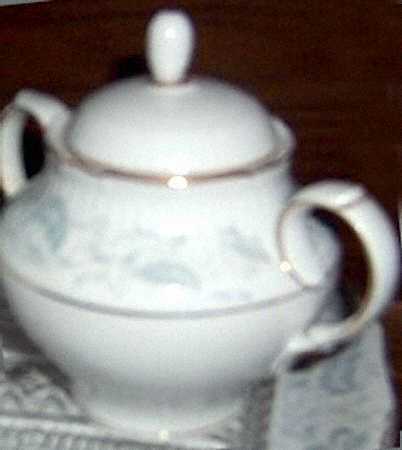 Fantasia Sugar Bowl & Lid