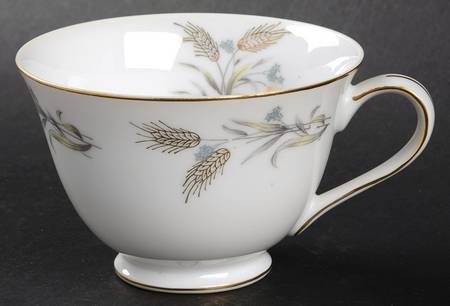 Gold Wheat Footed Cup by Empress (Japan)