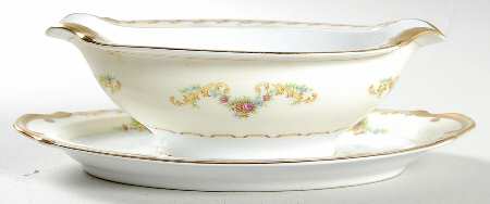 Minuet Gravy Boat with Attached Underplate