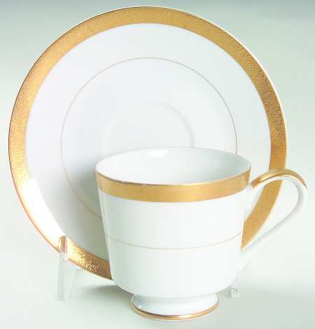 Parliament Footed Cup & Saucer Set