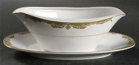 Verde Gravy Boat with Attached Underplate