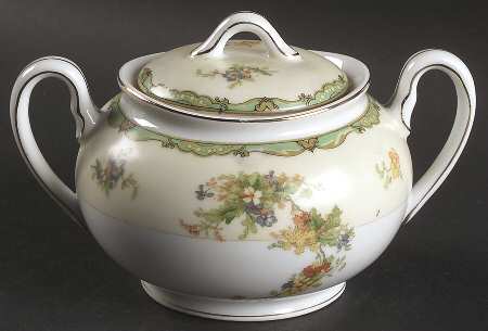 Woodmere Sugar Bowl & Lid