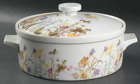 Nature's Garden Society 2 Qt Round Covered Casserole