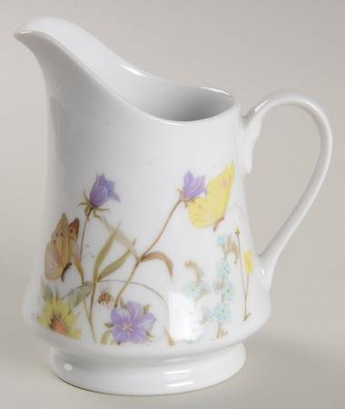 Nature's Garden Society Creamer