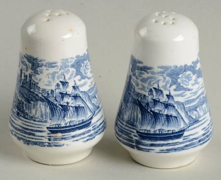 Salt & Pepper Set